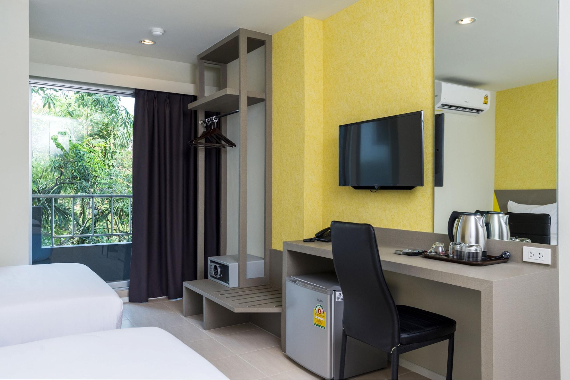 Zircon Hotel Bangkok Exterior photo
